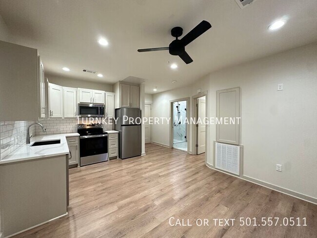 Building Photo - 915 North Street