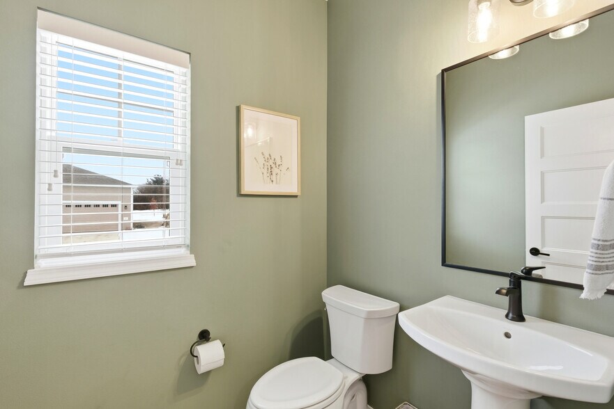 Building Photo - 9603 Summer Willow Ln