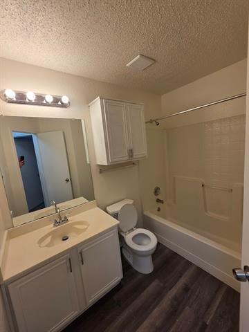 Building Photo - 2858 St Thomas Ln