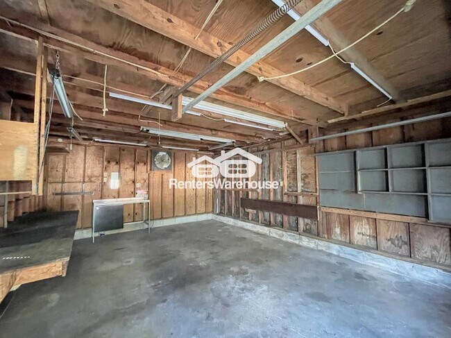 Building Photo - 1341 Boxwood Cir