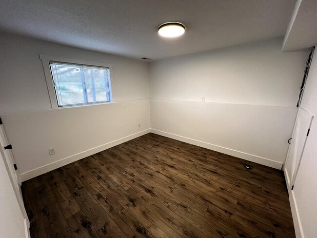 Building Photo - 2439 Gall Ave