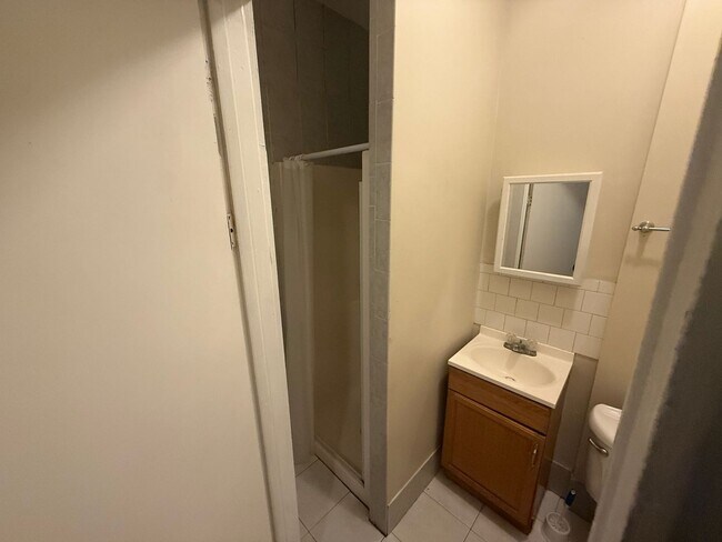 Building Photo - 139 Franklin St