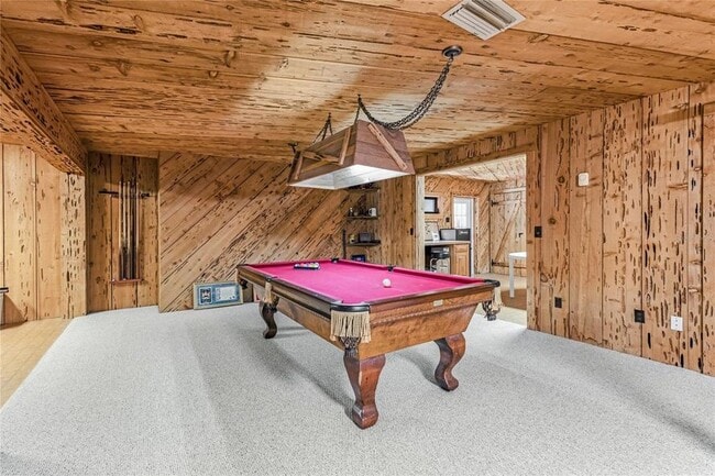 Building Photo - 315 Sweet Bay Ave