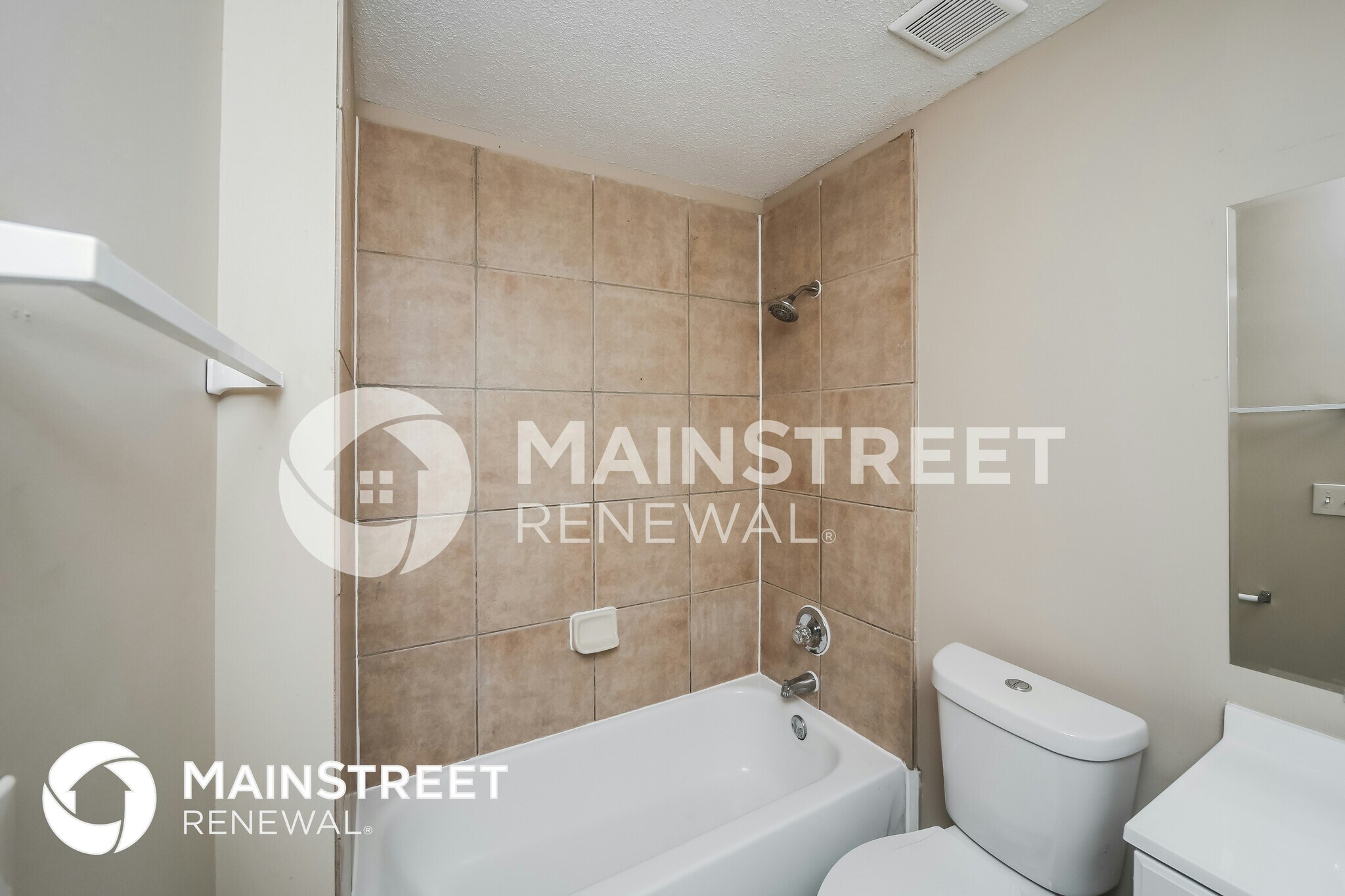 Building Photo - 4663 Royal View Dr