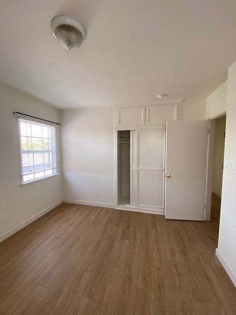 Building Photo - "Charming 2-Bed in Prime Culver City Location"