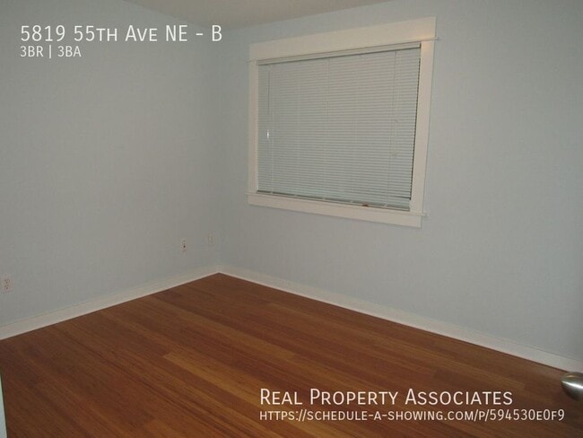 Building Photo - 5819 55th Ave NE