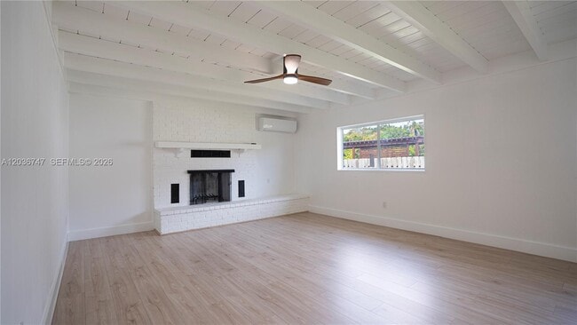 Building Photo - 15340 SW 85th Ave