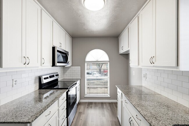 Building Photo - 3BR/2.0BA Single Family - Carrollton