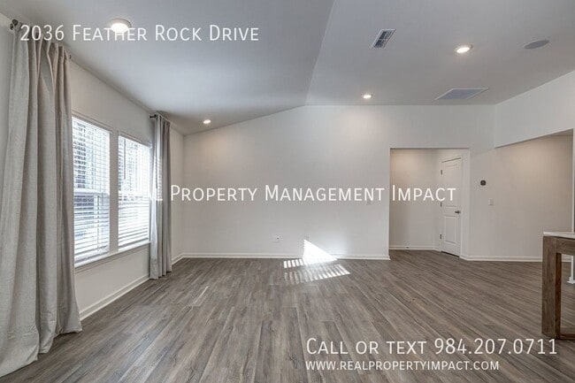 Building Photo - 2036 Feather Rock Dr