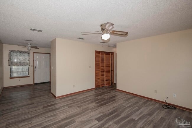 Building Photo - 496 Lownde Ave