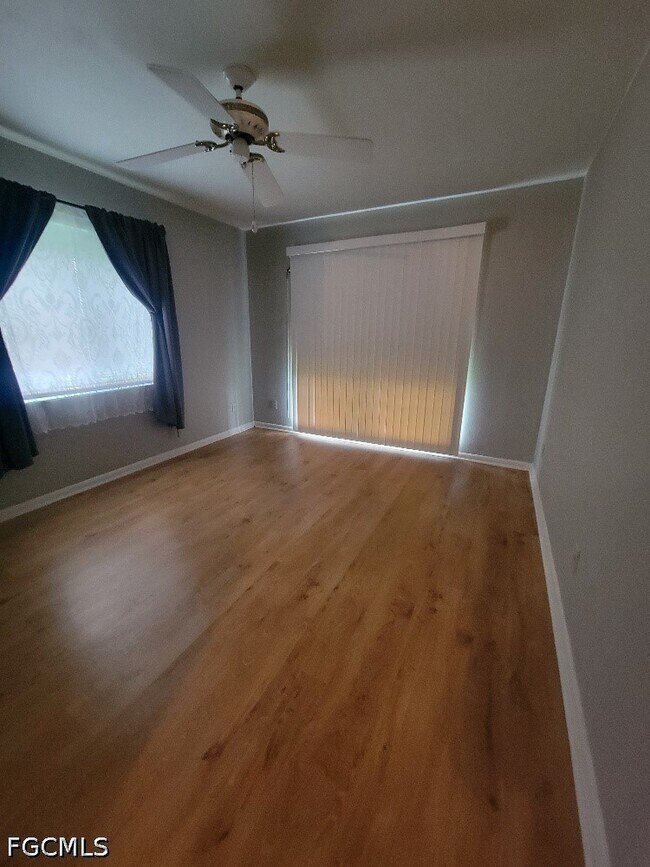 Building Photo - 10 Regency Ct