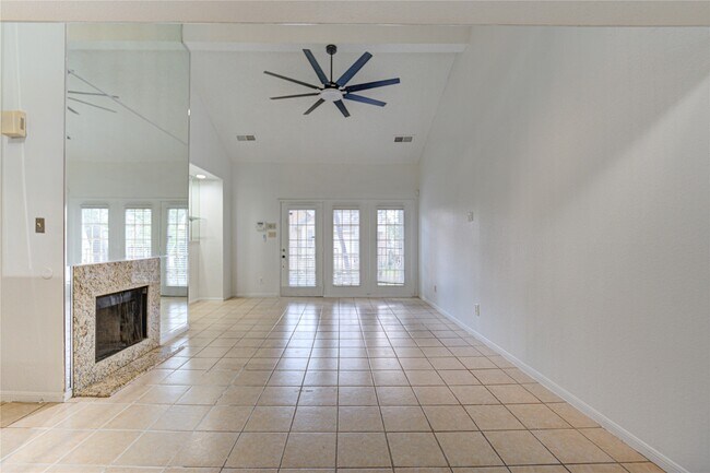 Building Photo - 16800 Sugar Pine Dr