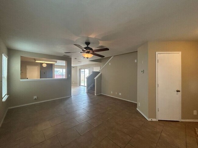 Building Photo - 1423 Range Finder