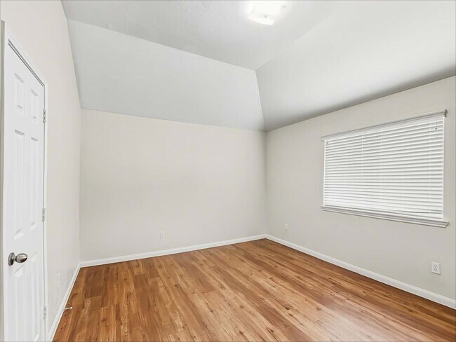 Building Photo - 3807 Liberty Square Trail