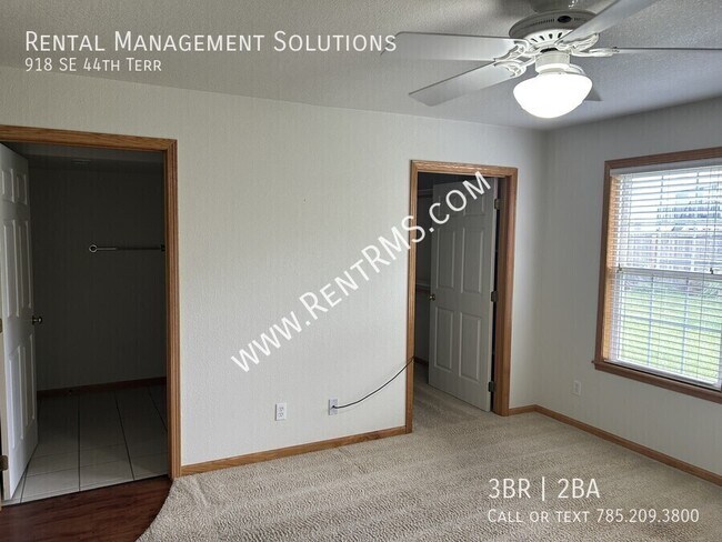 Building Photo - 918 SE 44th Terrace