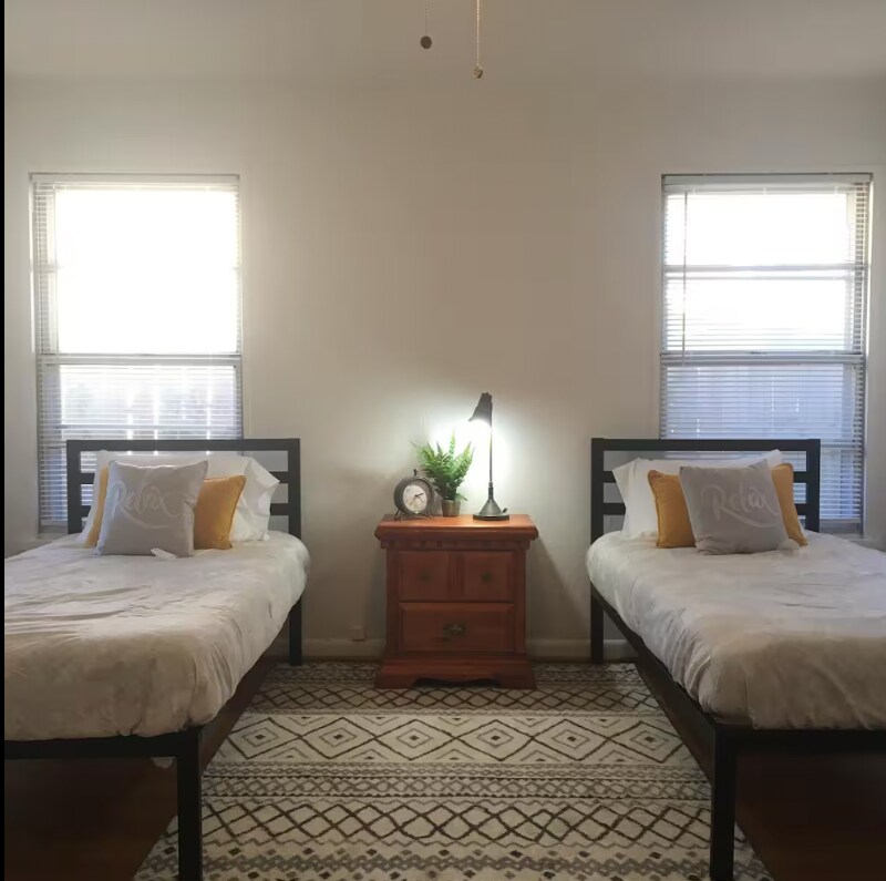 Building Photo - 1710 Elmwood Blvd