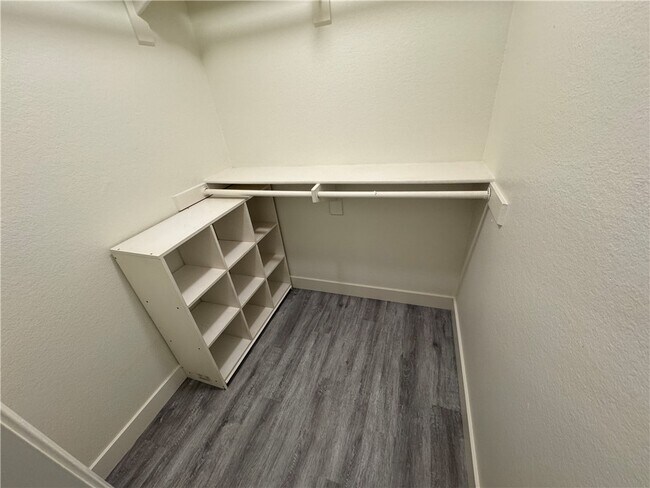 Building Photo - 26162 Sanz