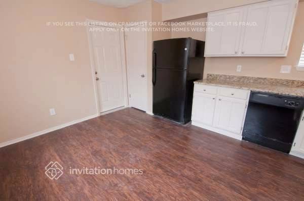 Building Photo - 7319 Echo Pines Dr