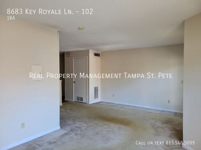 Building Photo - 8683 Key Royale Ln