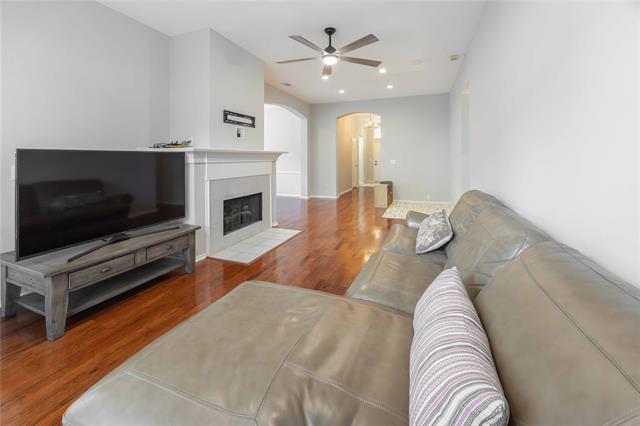 Building Photo - 2405 Pinehurst Ct