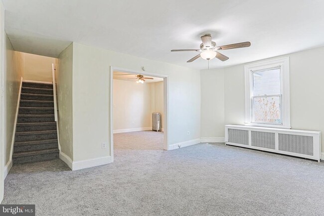 Building Photo - 349 S Springfield Rd