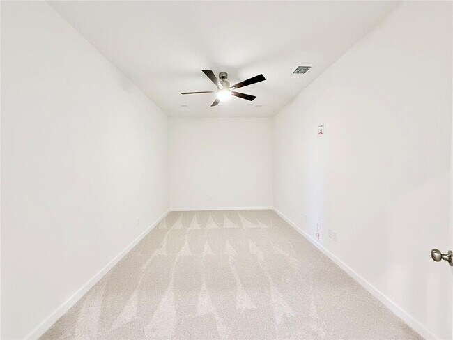 Building Photo - 604 Palatino Bend