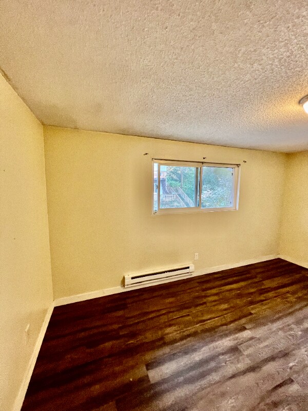 Building Photo - 308 Summit Ave N