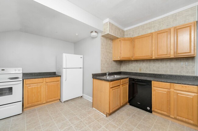 Building Photo - 1314 Oak St