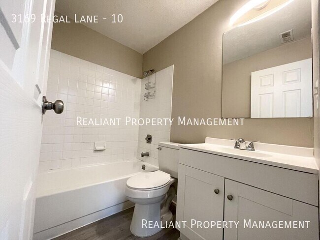 Building Photo - 3169 Regal Ln