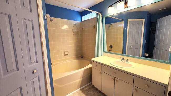 Building Photo - 15119 Deer Meadow Dr