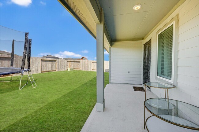Building Photo - 29918 Reagans Rnch Dr