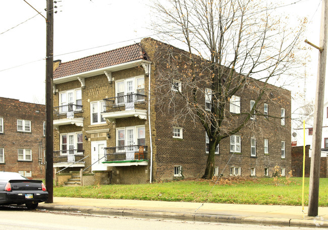 Primary Photo - Sylvia Building