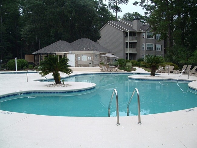 Building Photo - Rare Hoover Creek Condo with One Car Garage