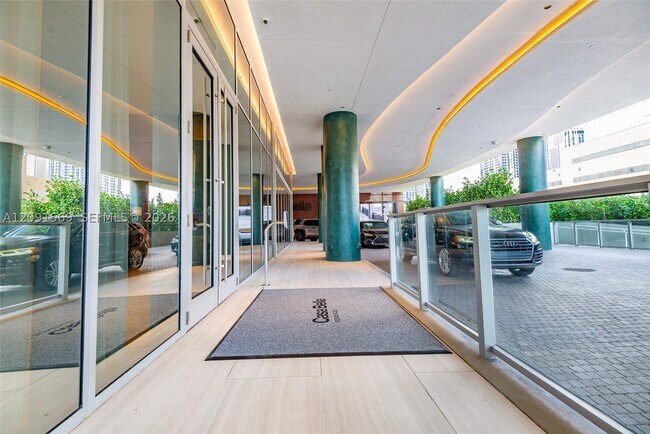 Building Photo - 1400 Biscayne Blvd