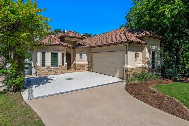 Building Photo - 3304 Blue Jay Ln