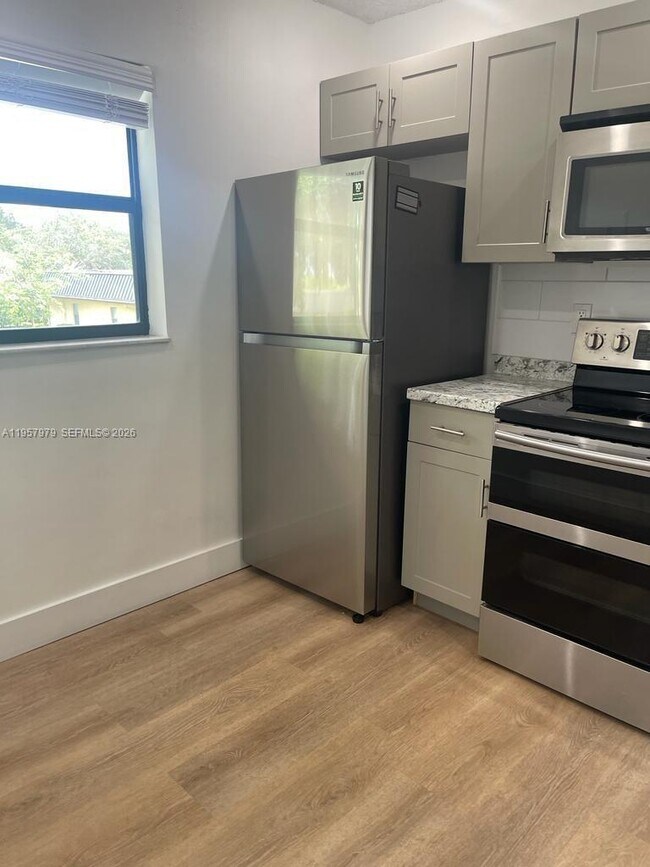 Building Photo - 8045 SW 107th Ave