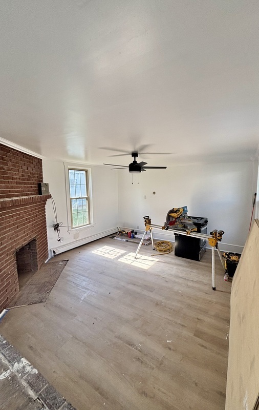 Building Photo - 313 Walnut St