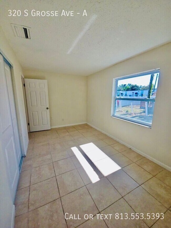 Building Photo - 320 S Grosse Ave