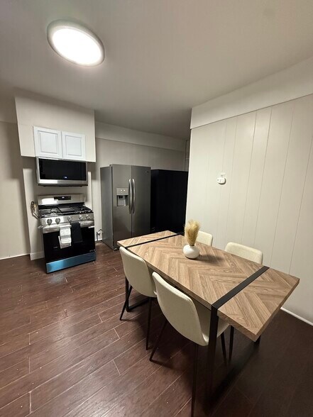 Kitchen 1 - 391 Woodlawn Ave