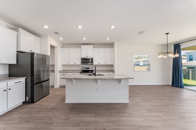 Building Photo - 1386 NW 132nd Cir