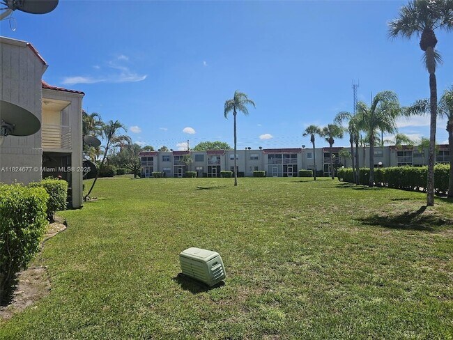 Building Photo - 7355 Woodmont Terrace