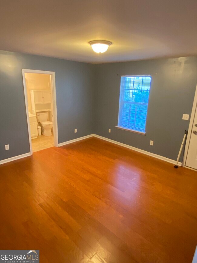 Building Photo - 924 Society Cir