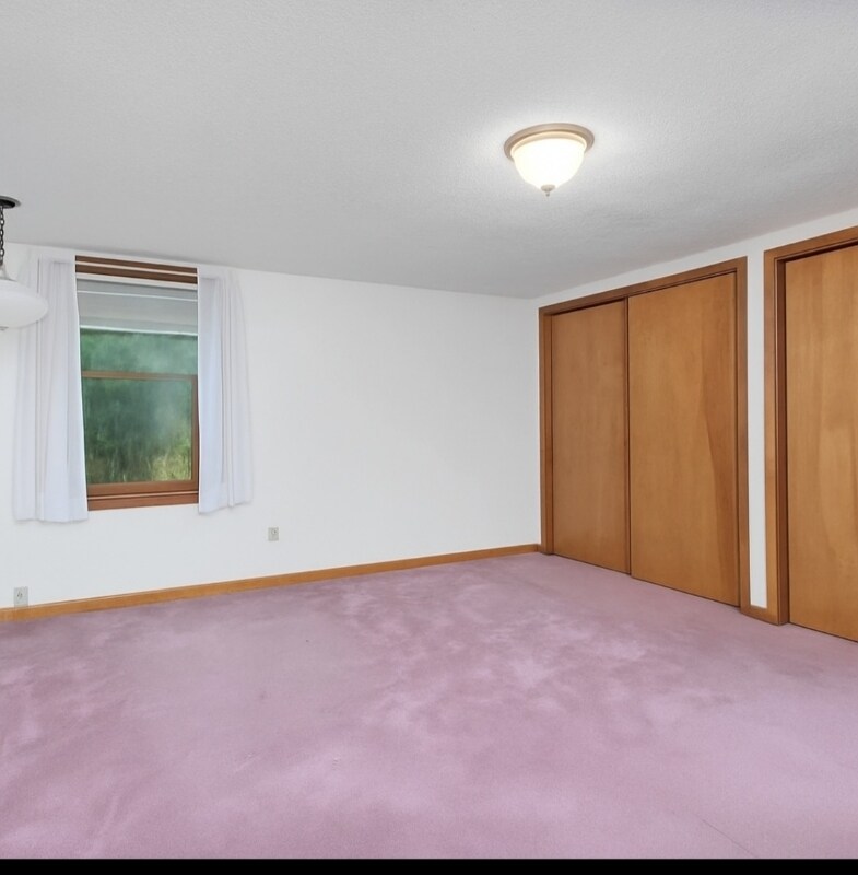 Building Photo - 2555 Cole Rd