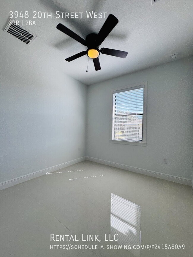 Building Photo - 3948 20th St W