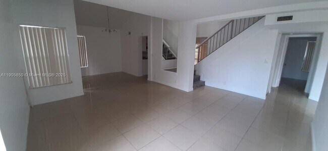 Building Photo - 9912 SW 147th Pl