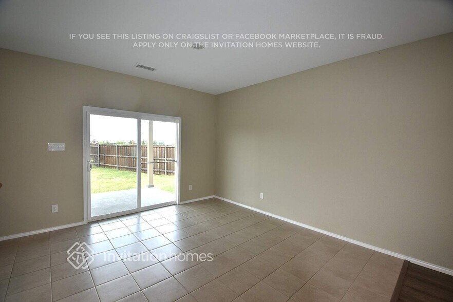 Building Photo - 2106 Slow Stream Dr