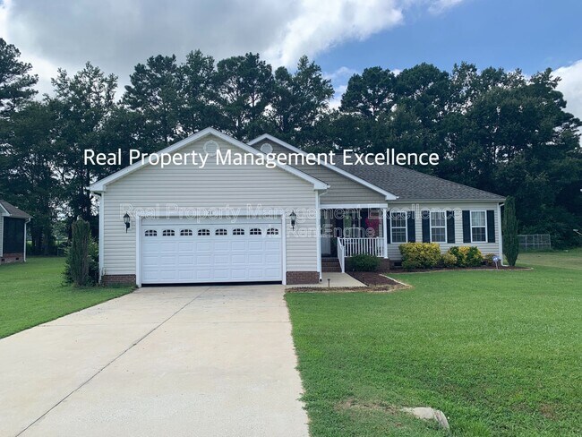 Building Photo - 28 Clover Dr