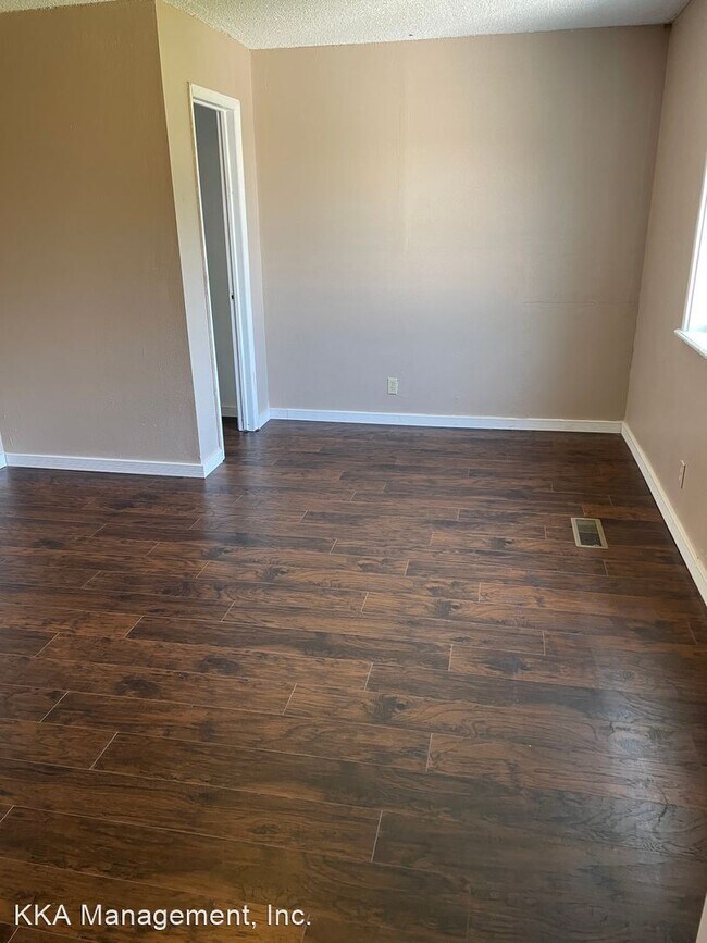 Building Photo - 5 br, 3 bath House - 1579 Rogers