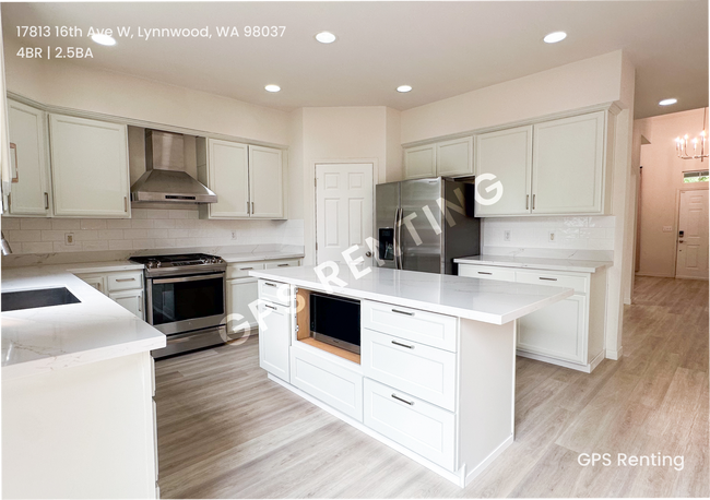 Building Photo - 17813 16th Ave W