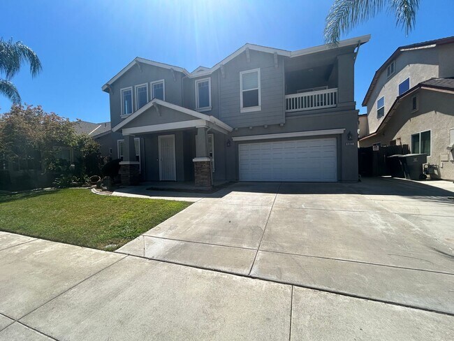 Building Photo - 5801 Eisenhower Dr